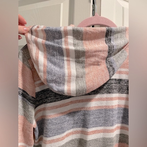 DB SUNDAY by DRESSBARN Lightweight Hoodie - Picture 5 of 6